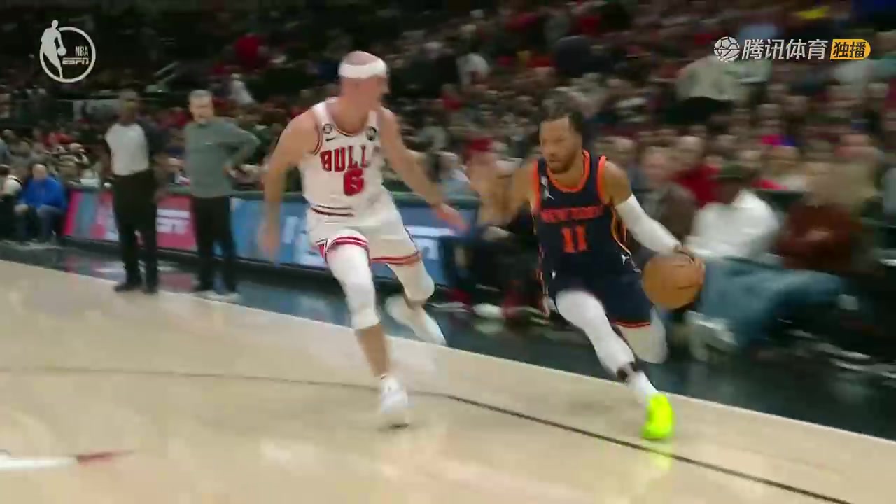 秀啊！布倫森腳踝終結(jié)將卡魯索晃倒坐地！再三分殺死比賽（布倫森集錦）